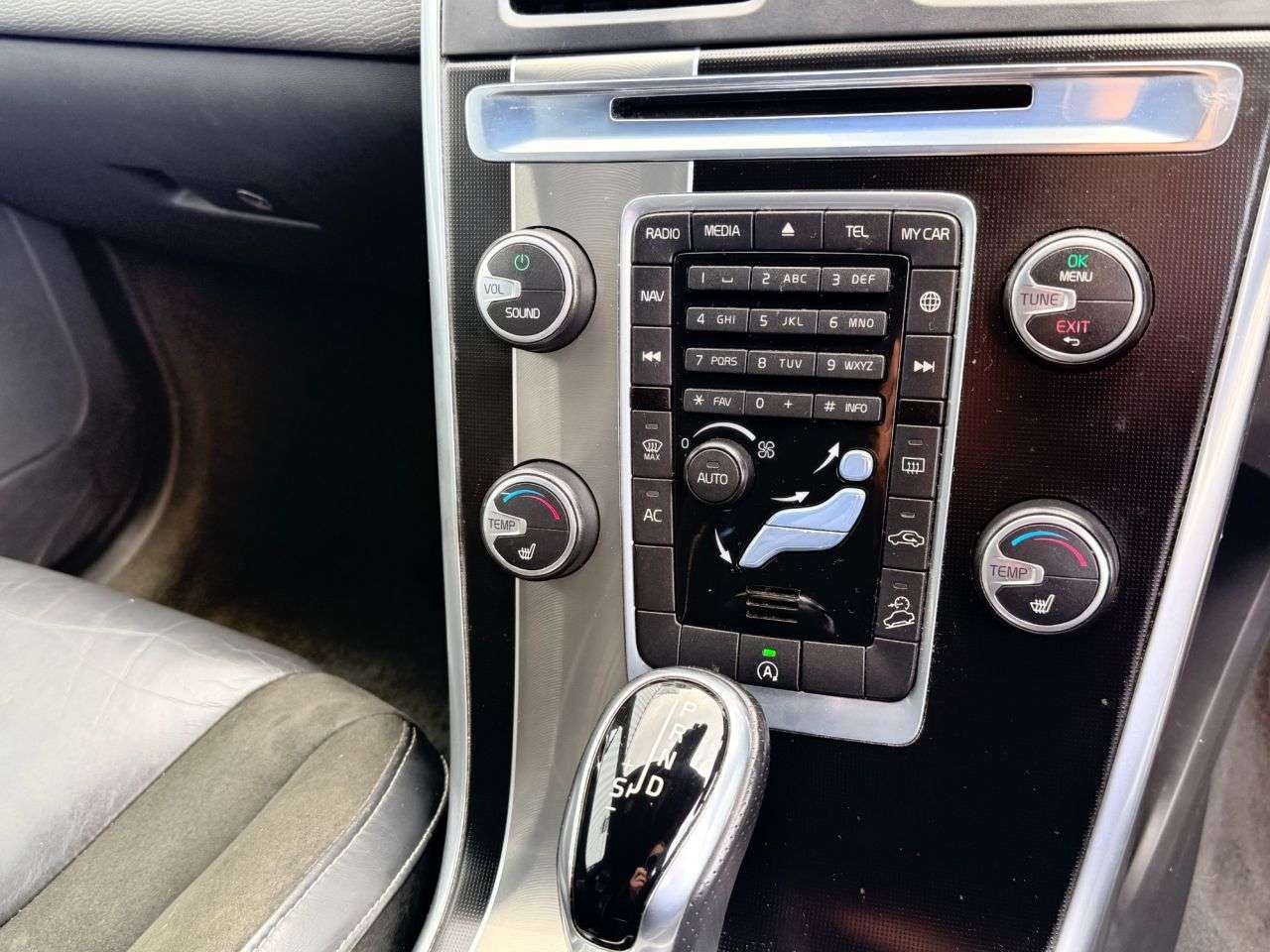 2016 VOLVO XC60 2016 VOLVO XC60