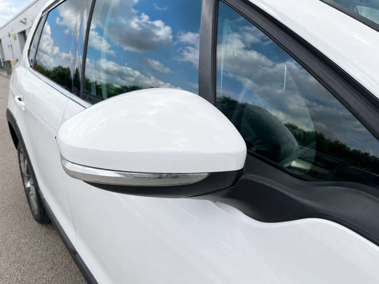 2017 PEUGEOT 2008 2017 PEUGEOT 2008