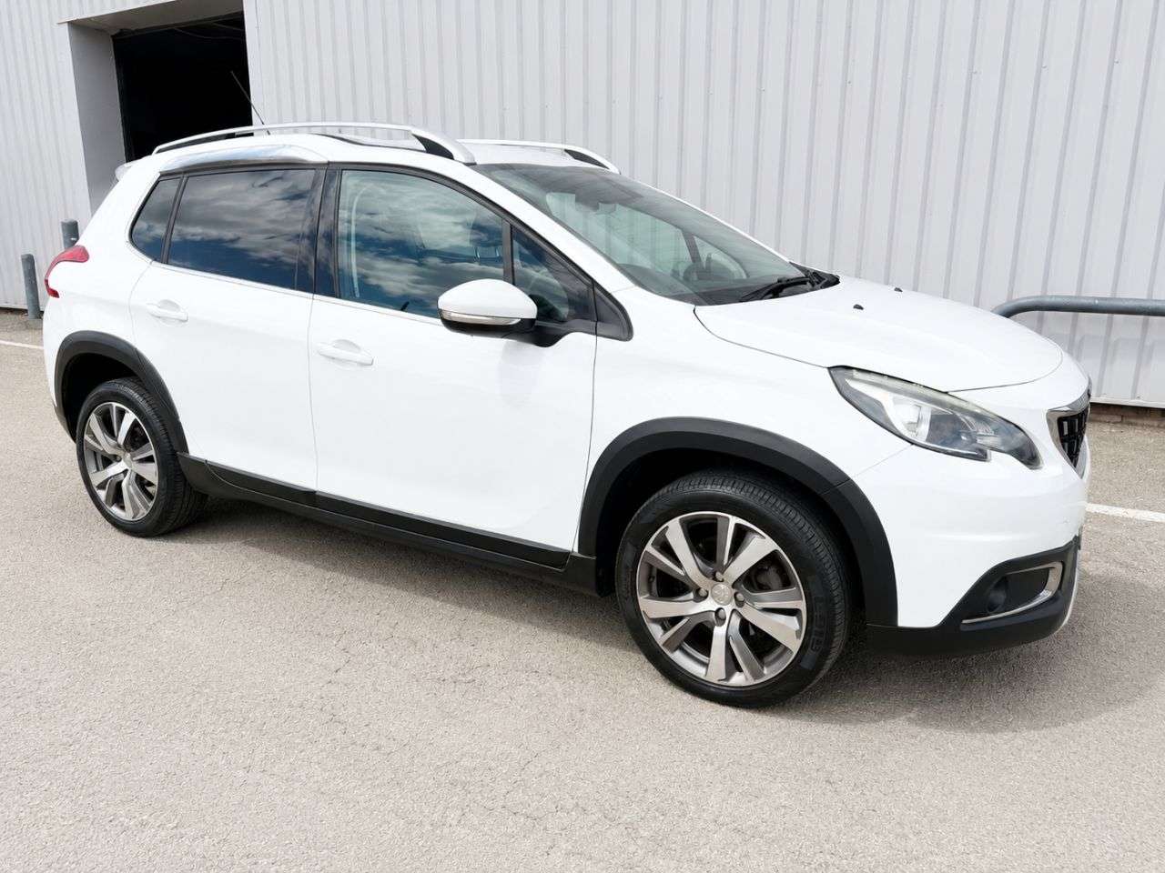 2017 PEUGEOT 2008 2017 PEUGEOT 2008
