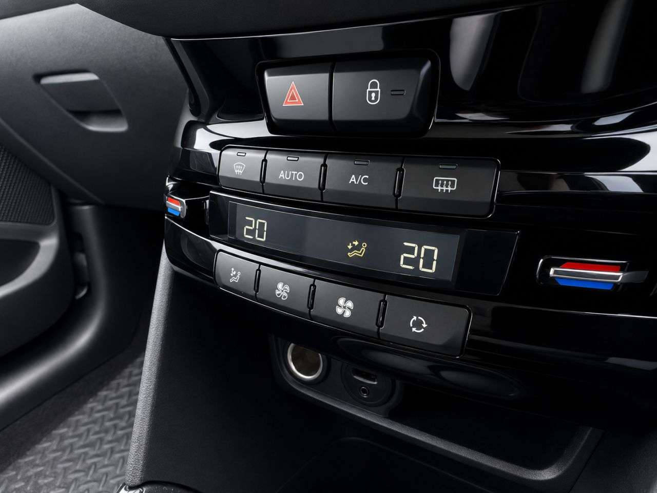 2017 PEUGEOT 2008 2017 PEUGEOT 2008