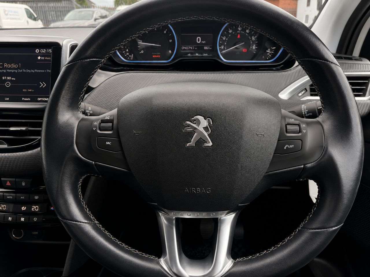 2017 PEUGEOT 2008 2017 PEUGEOT 2008