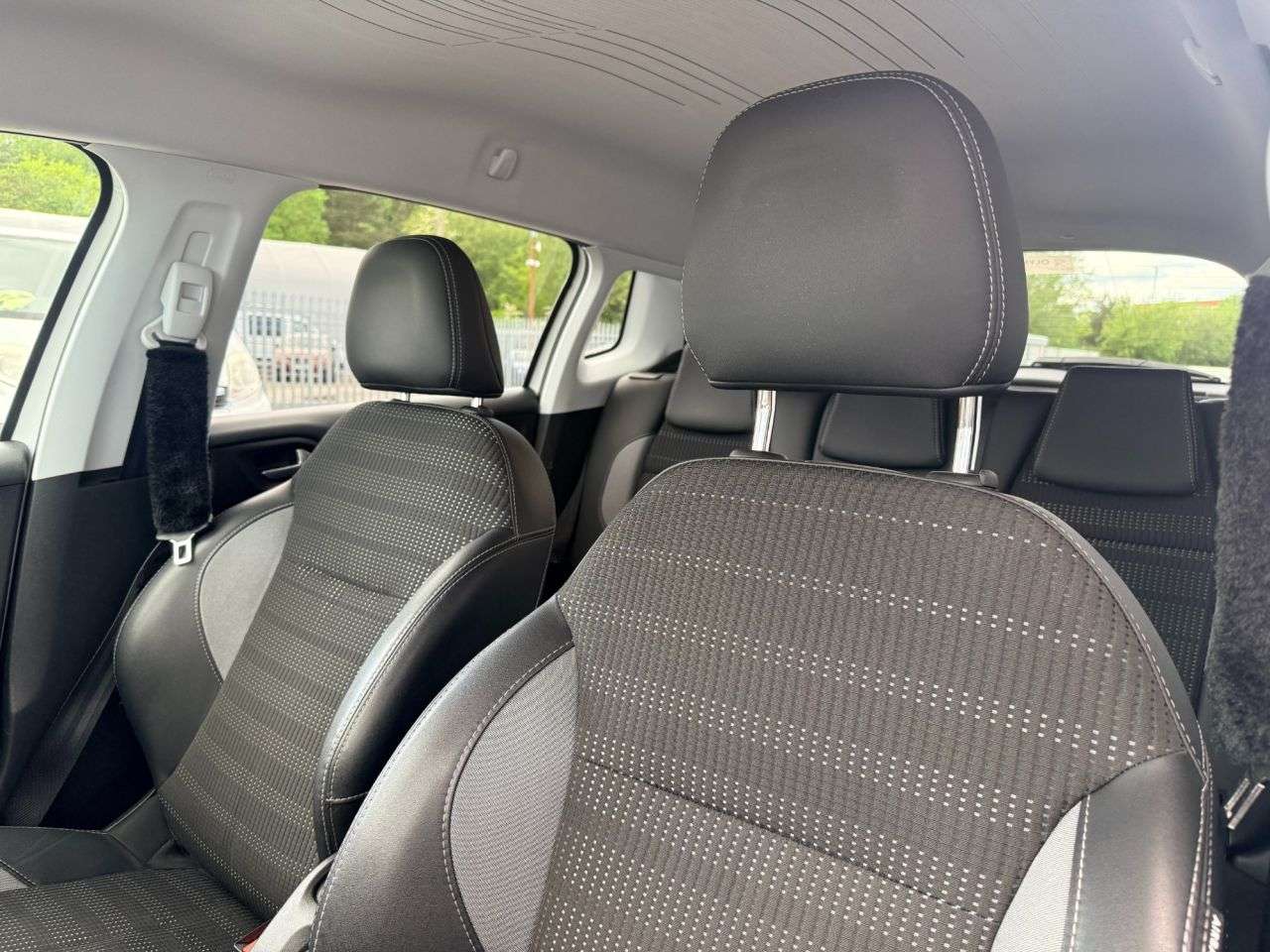 2017 PEUGEOT 2008 2017 PEUGEOT 2008