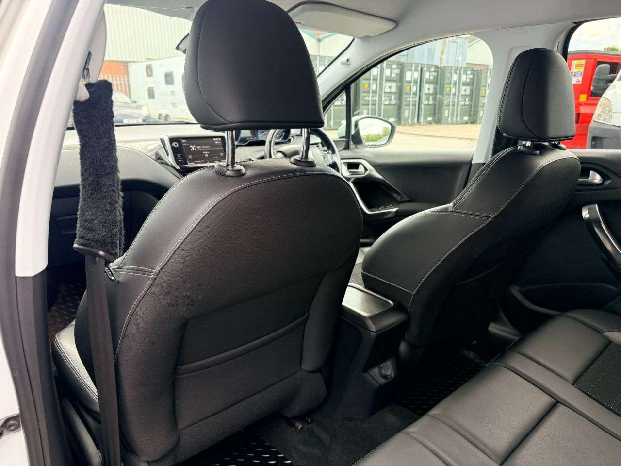 2017 PEUGEOT 2008 2017 PEUGEOT 2008