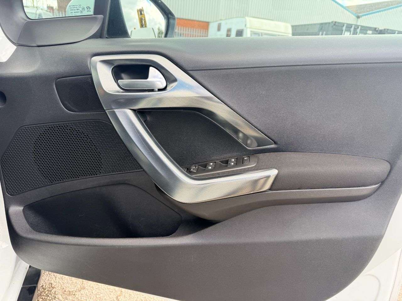 2017 PEUGEOT 2008 2017 PEUGEOT 2008