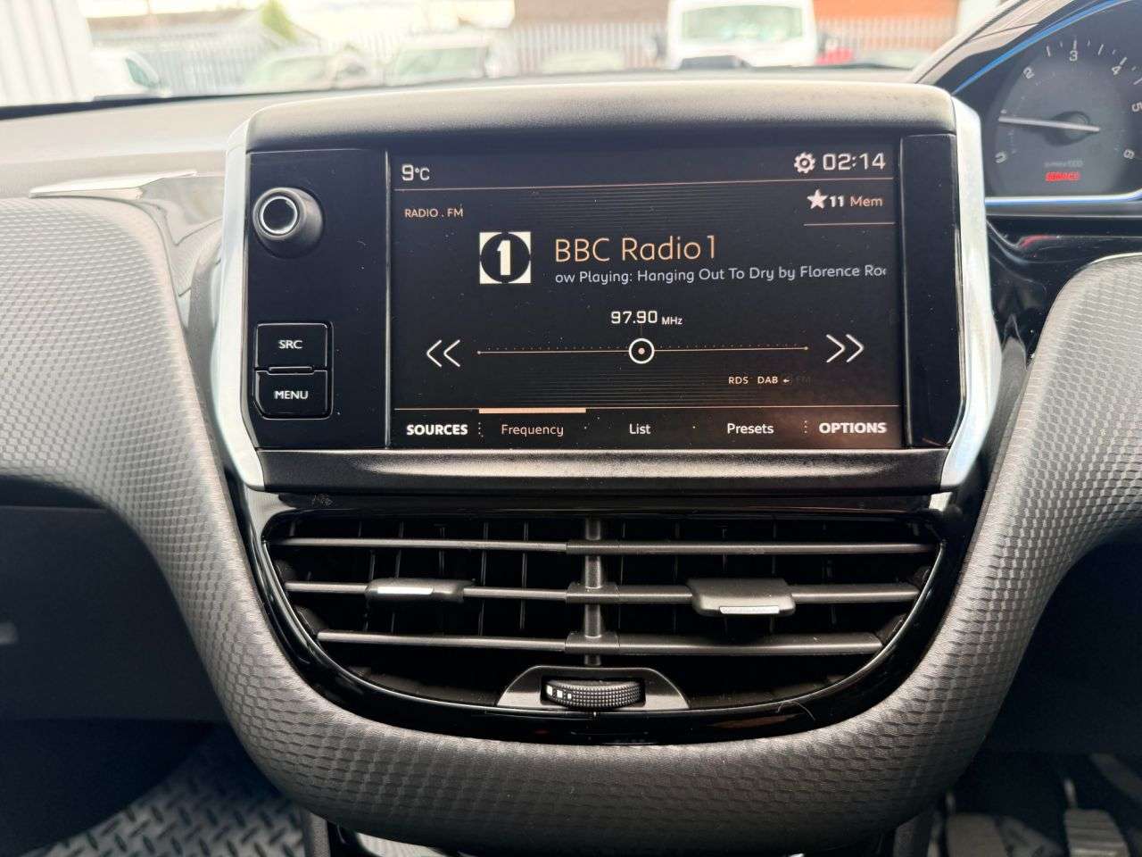 2017 PEUGEOT 2008 2017 PEUGEOT 2008