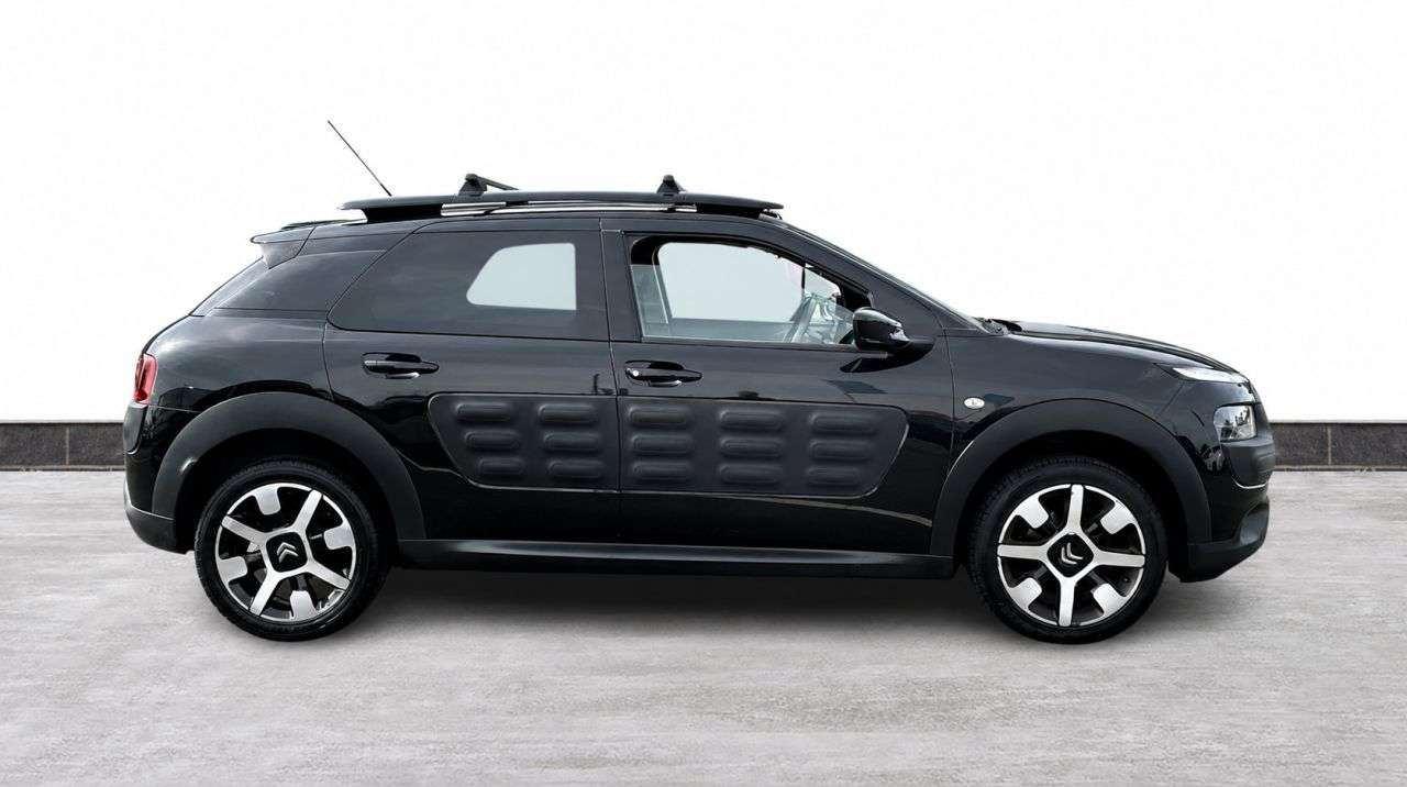 A 2018 CITROEN C4 CACTUS 1.2 PureTech Flair Hatchback 5dr Petrol Manual Euro 6 (Euro 6) (82 ps) FULL A 2018 CITROEN C4 CACTUS 1.2 PureTech Flair Hatchback 5dr Petrol Manual Euro 6 (Euro 6) (82 ps) FULL