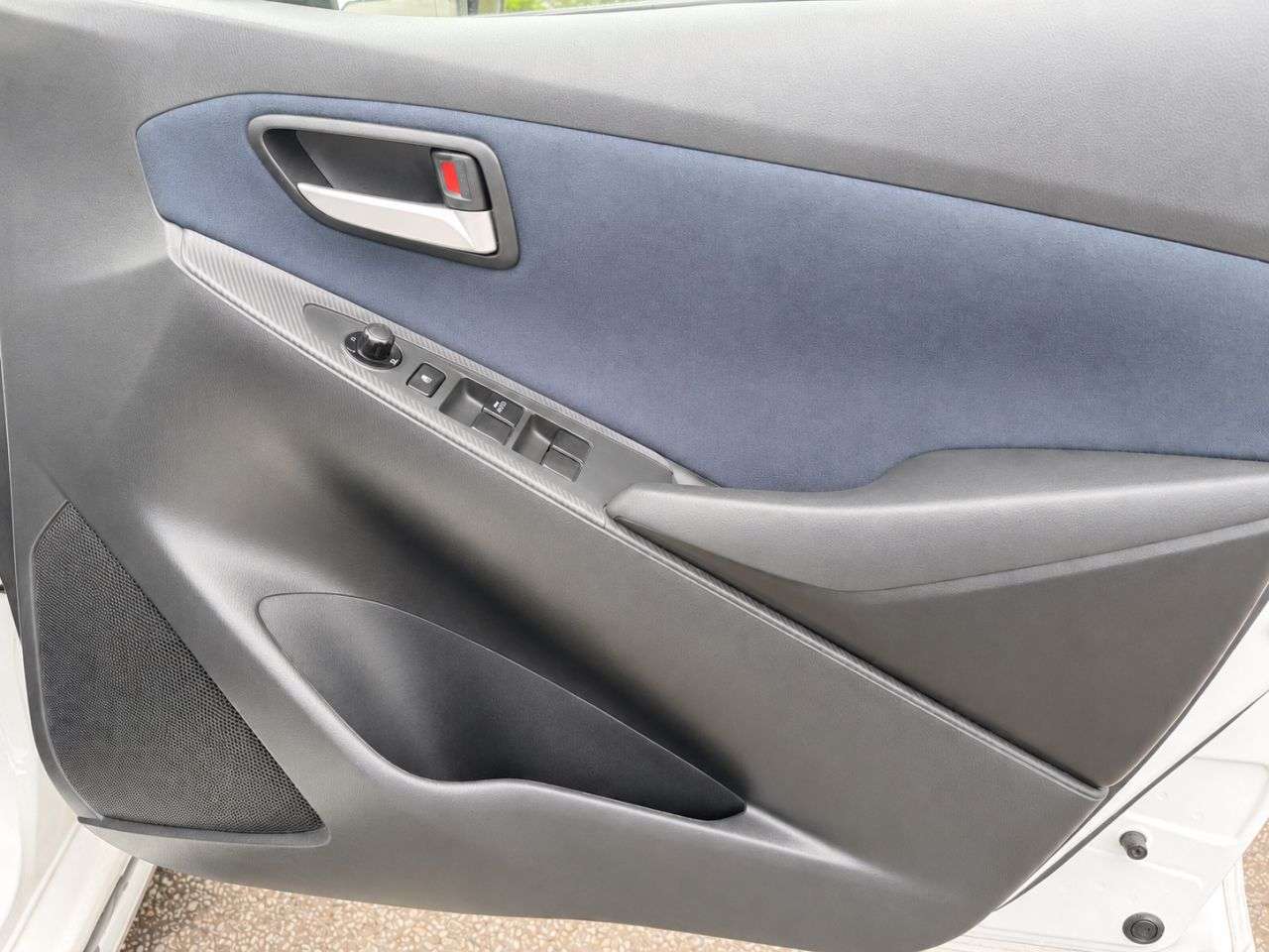 2015 MAZDA MAZDA2 2015 MAZDA MAZDA2