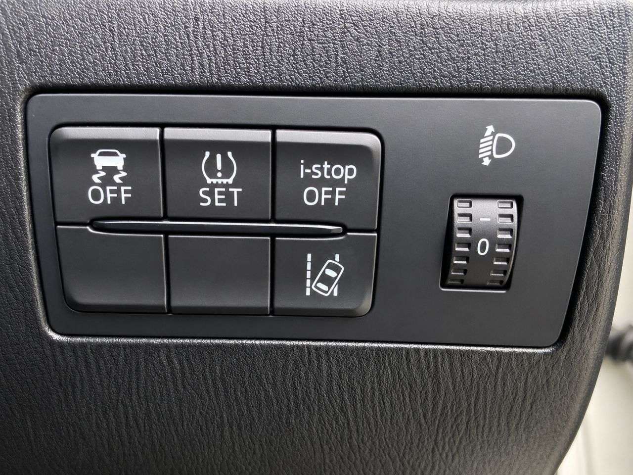 2015 MAZDA MAZDA2 2015 MAZDA MAZDA2