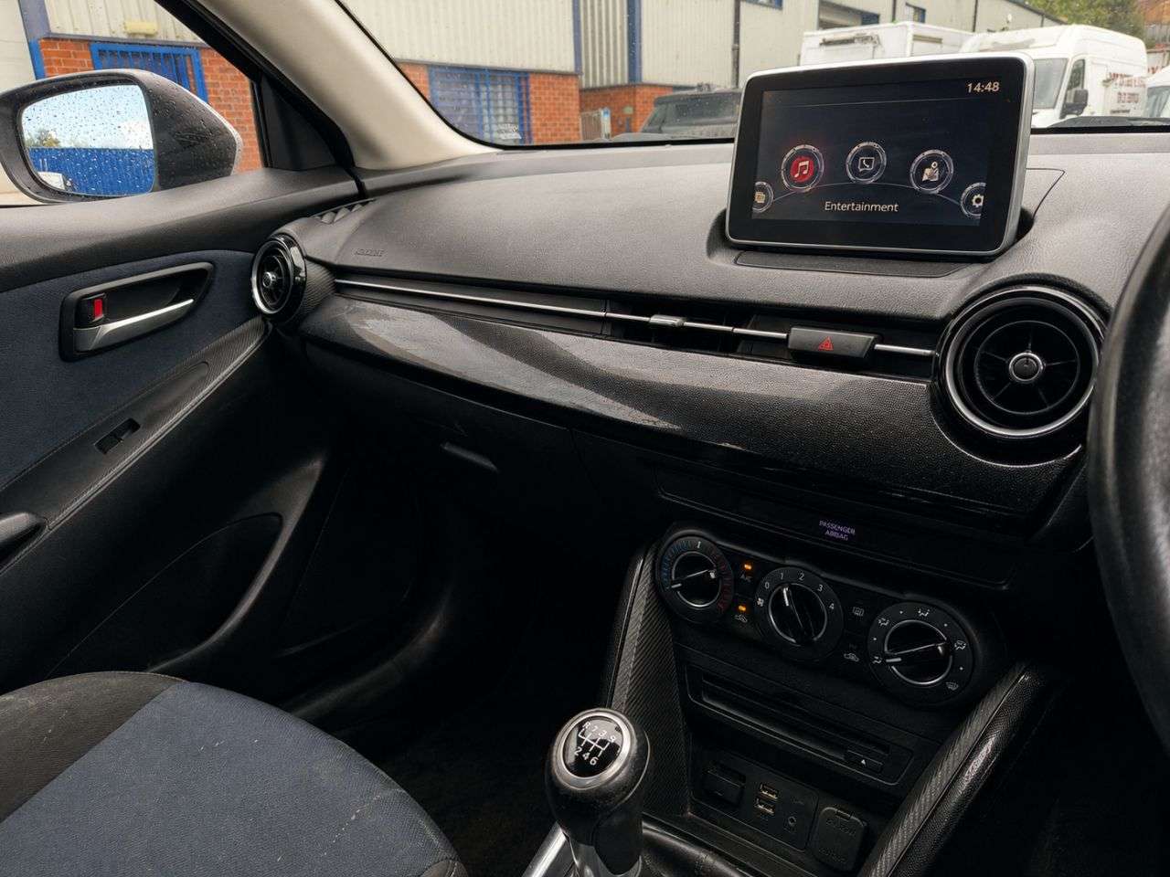 2015 MAZDA MAZDA2 2015 MAZDA MAZDA2
