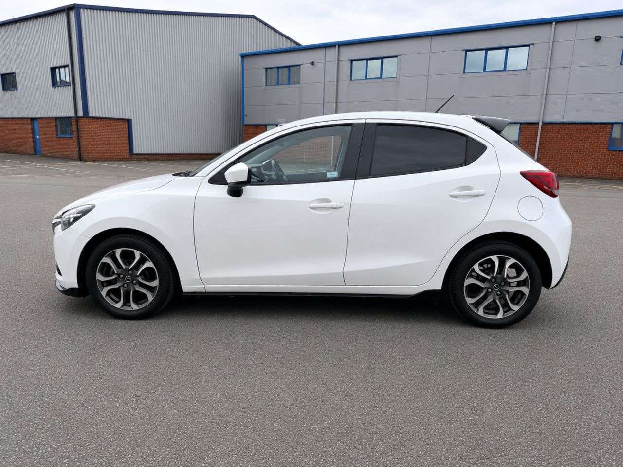 2015 MAZDA MAZDA2 2015 MAZDA MAZDA2