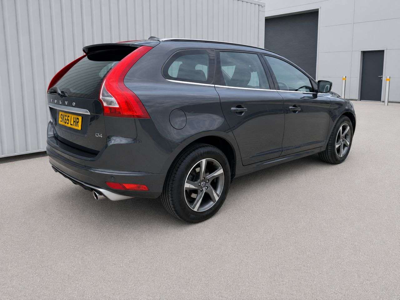 A 2015 VOLVO XC60 2.0 D4 R-Design Nav SUV 5dr Diesel Manual Euro 6 (s/s) (190 ps) 9 SERVICE S A 2015 VOLVO XC60 2.0 D4 R-Design Nav SUV 5dr Diesel Manual Euro 6 (s/s) (190 ps) 9 SERVICE S