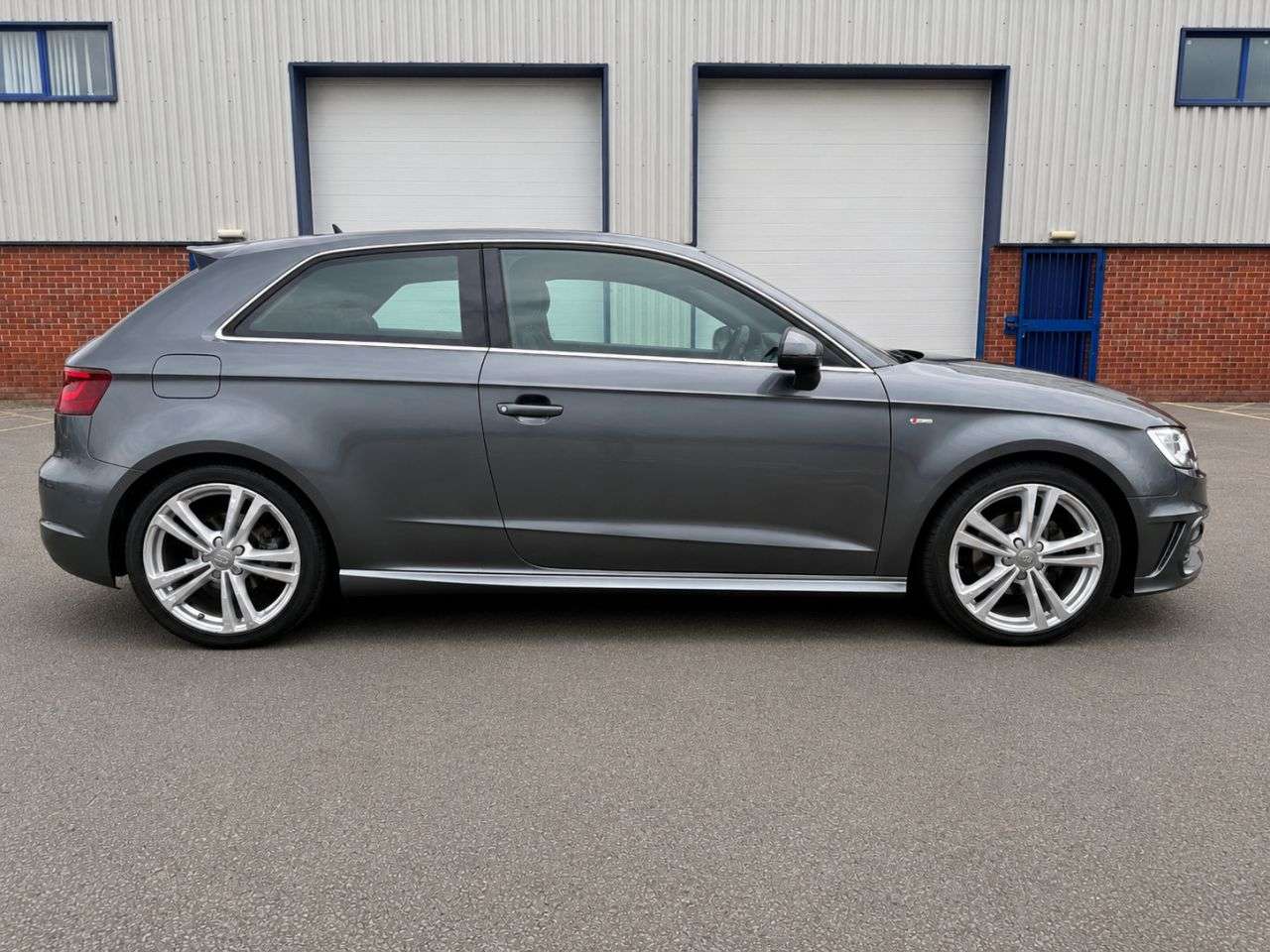 A 2013 AUDI A3 2.0 TDI S line Hatchback 3dr Diesel Manual Euro 5 (s/s) (150 ps) GOOD HISTO A 2013 AUDI A3 2.0 TDI S line Hatchback 3dr Diesel Manual Euro 5 (s/s) (150 ps) GOOD HISTO