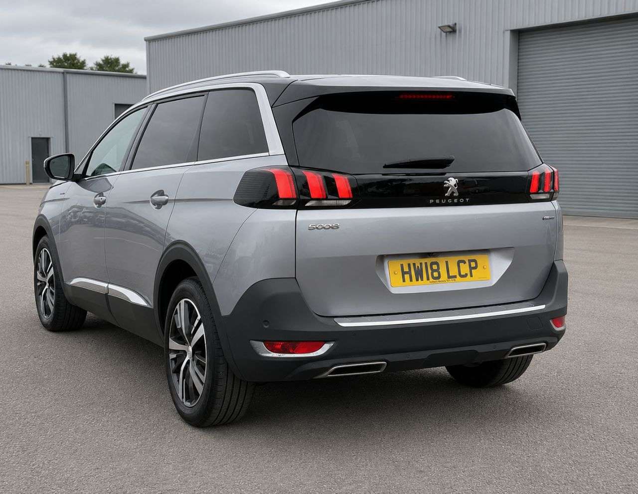 2018 PEUGEOT 5008 2018 PEUGEOT 5008