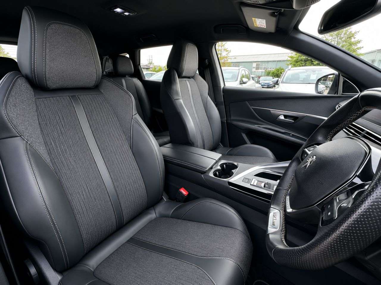 2018 PEUGEOT 5008 2018 PEUGEOT 5008