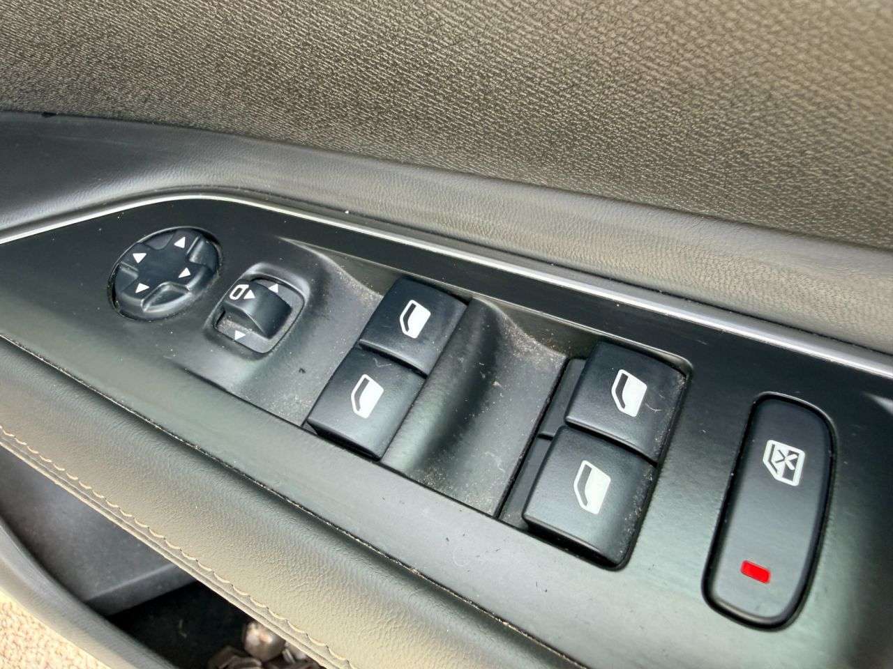 2018 PEUGEOT 5008 2018 PEUGEOT 5008