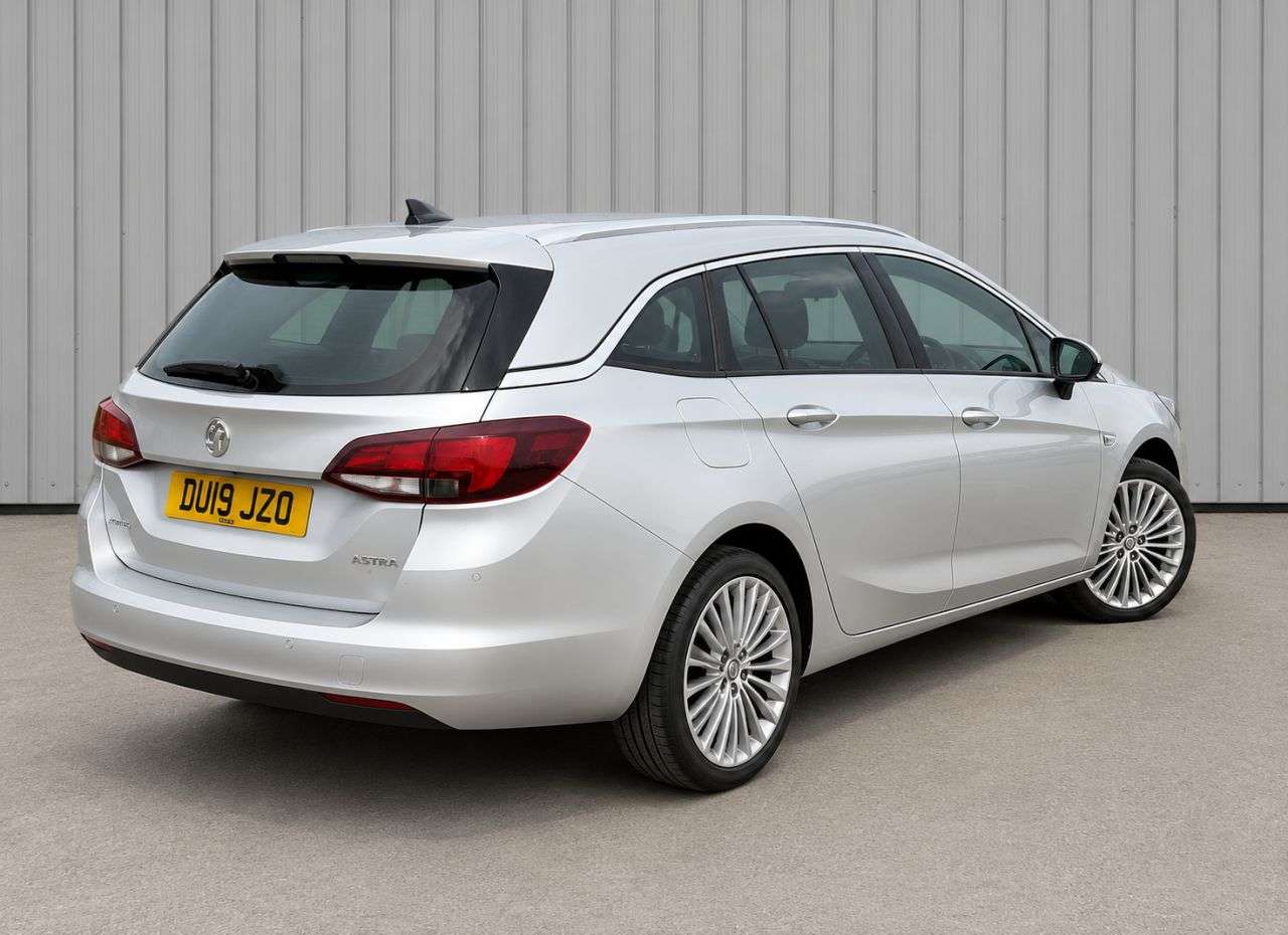 A 2019 VAUXHALL ASTRA 1.6 CDTi ecoTEC BlueInjection Elite Nav Sports Tourer 5dr Diesel Manual Eur A 2019 VAUXHALL ASTRA 1.6 CDTi ecoTEC BlueInjection Elite Nav Sports Tourer 5dr Diesel Manual Eur
