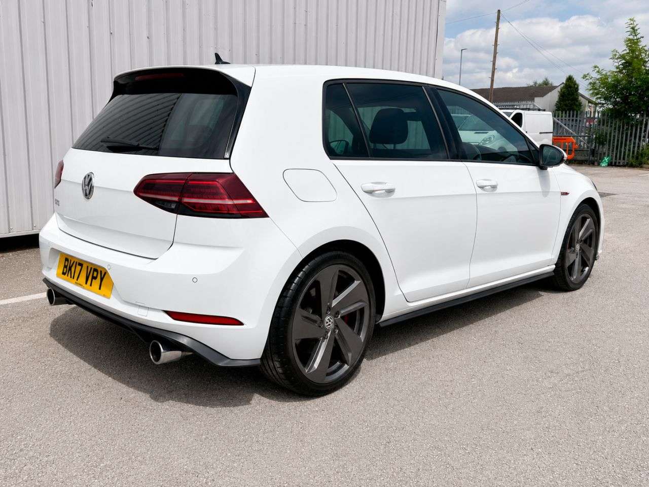 A 2017 VOLKSWAGEN GOLF 2.0 TSI BlueMotion Tech GTI Hatchback 5dr Petrol DSG Euro 6 (s/s) (230 ps) A 2017 VOLKSWAGEN GOLF 2.0 TSI BlueMotion Tech GTI Hatchback 5dr Petrol DSG Euro 6 (s/s) (230 ps)