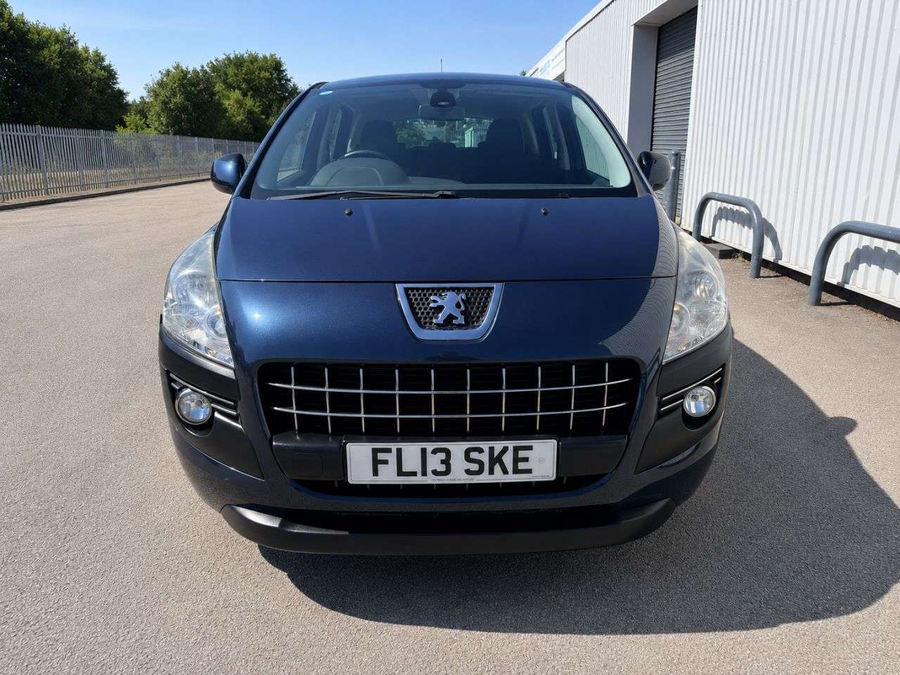 2013 PEUGEOT 3008 2013 PEUGEOT 3008