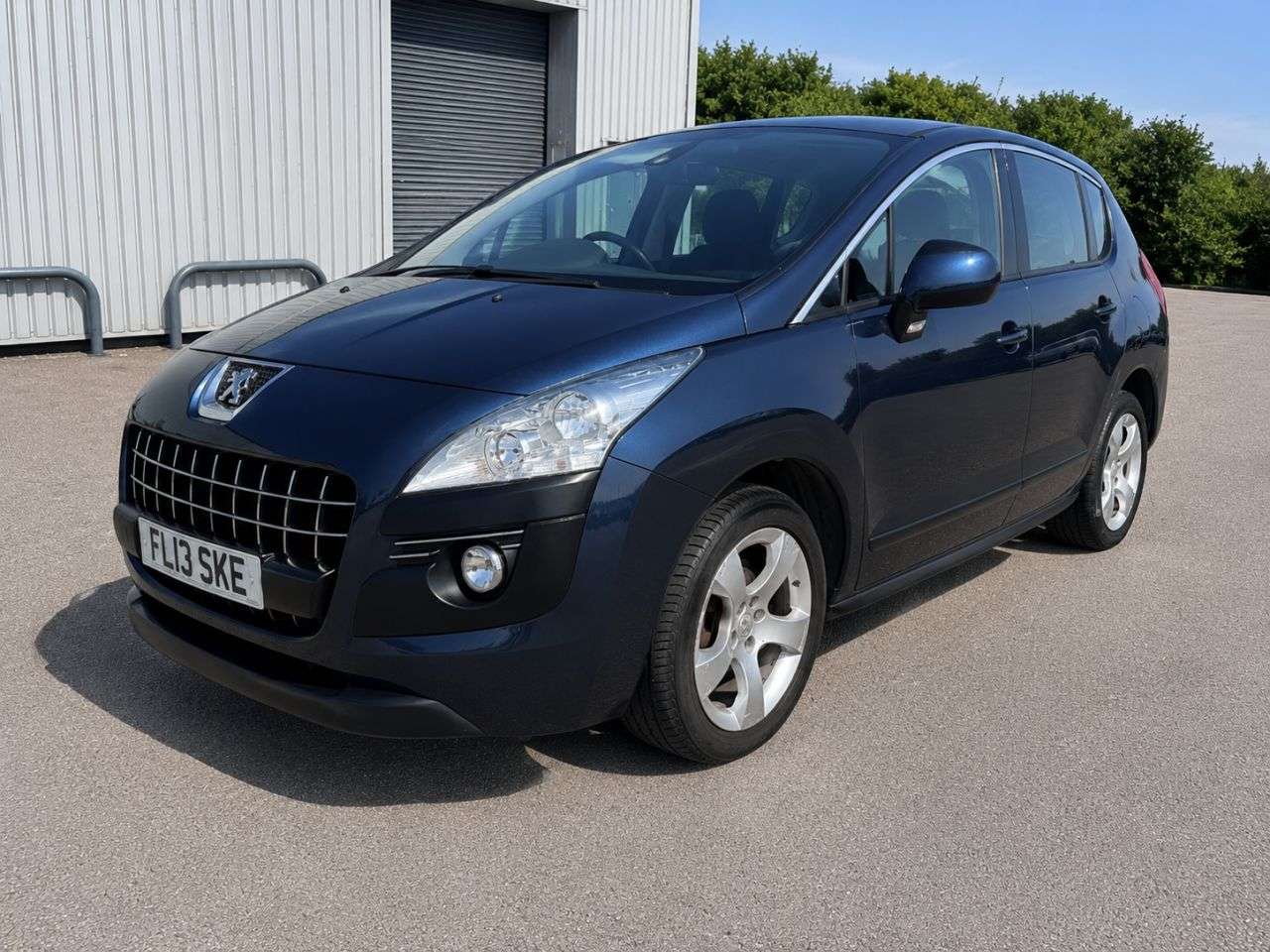 2013 PEUGEOT 3008 2013 PEUGEOT 3008