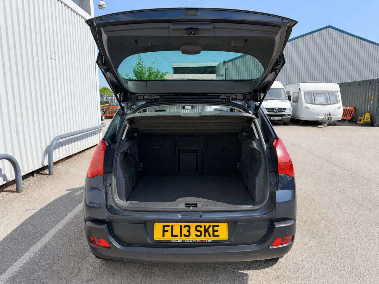 2013 PEUGEOT 3008 2013 PEUGEOT 3008