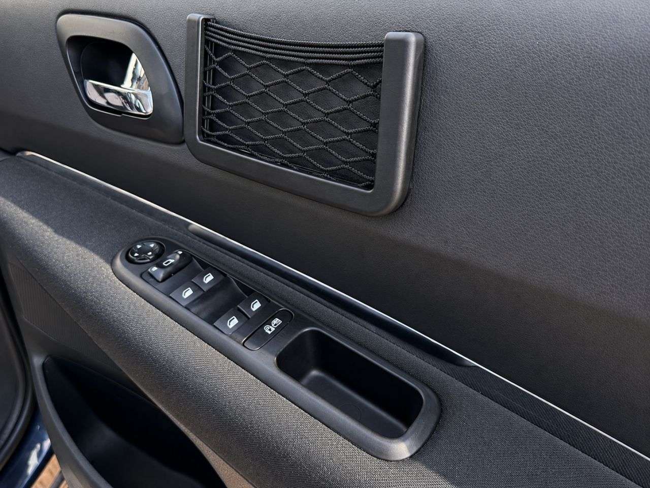 2013 PEUGEOT 3008 2013 PEUGEOT 3008