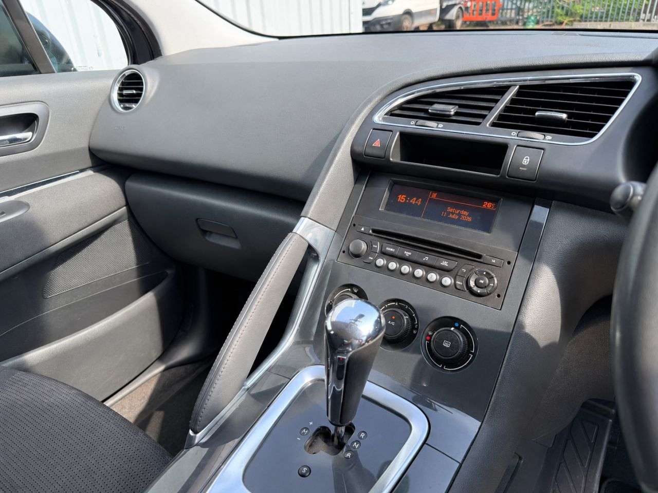 2013 PEUGEOT 3008 2013 PEUGEOT 3008