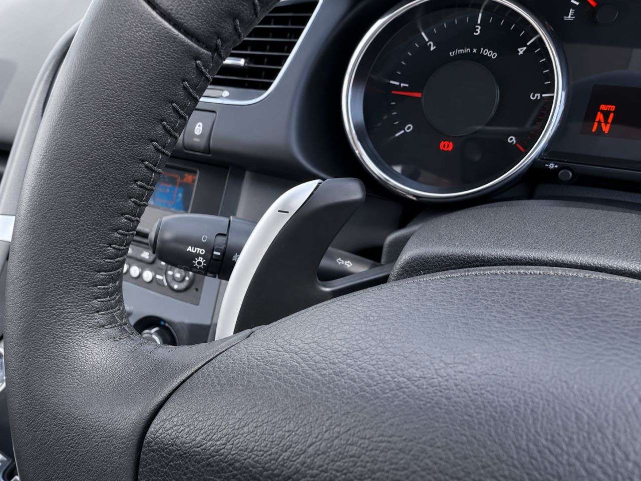 2013 PEUGEOT 3008 2013 PEUGEOT 3008