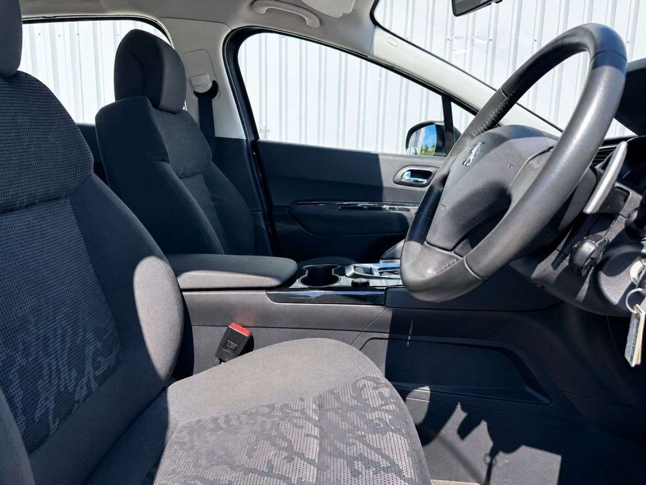 2013 PEUGEOT 3008 2013 PEUGEOT 3008