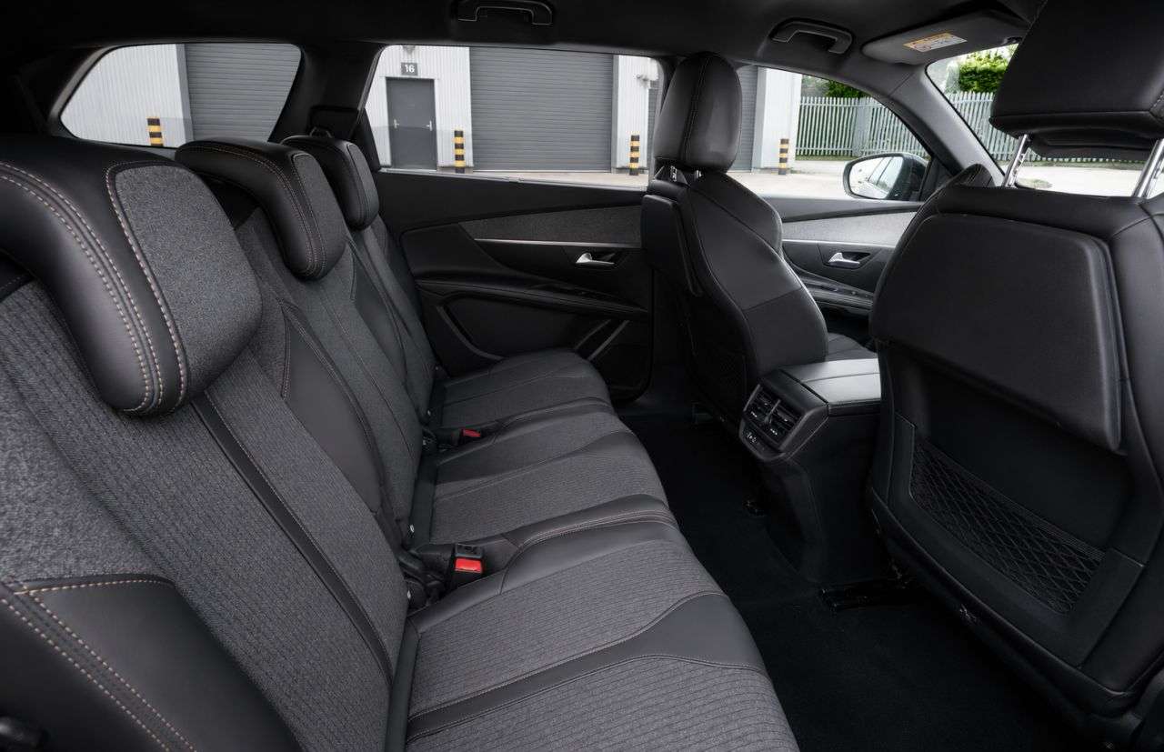 2018 PEUGEOT 5008 2018 PEUGEOT 5008