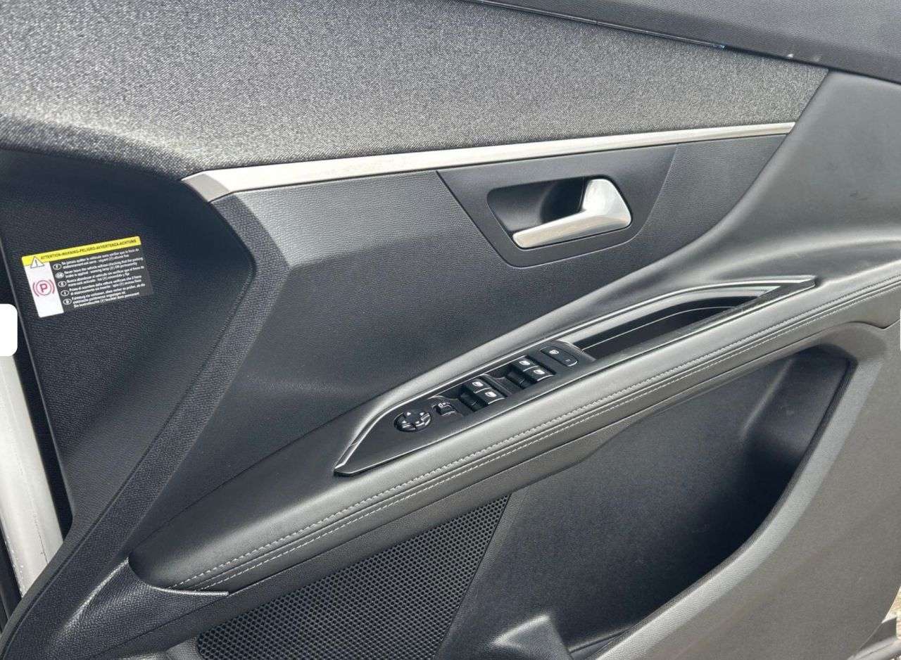 2018 PEUGEOT 5008 2018 PEUGEOT 5008