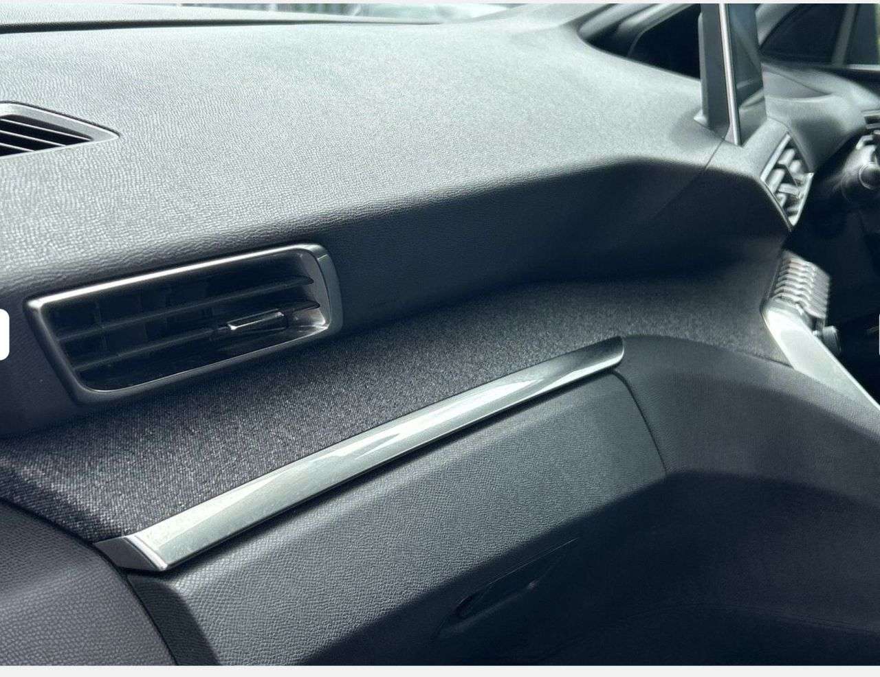 2018 PEUGEOT 5008 2018 PEUGEOT 5008