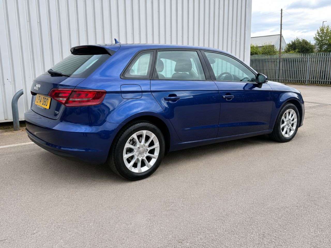 A 2014 AUDI A3 1.6 TDI SE Sportback 5dr Diesel Manual Euro 6 (s/s) (110 ps) ONLY 1 FORMER A 2014 AUDI A3 1.6 TDI SE Sportback 5dr Diesel Manual Euro 6 (s/s) (110 ps) ONLY 1 FORMER