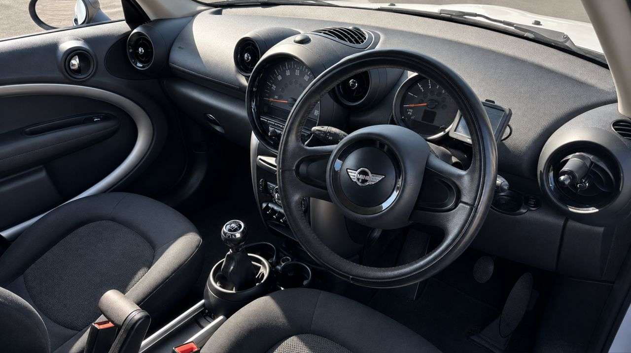 2016 MINI COUNTRYMAN 2016 MINI COUNTRYMAN