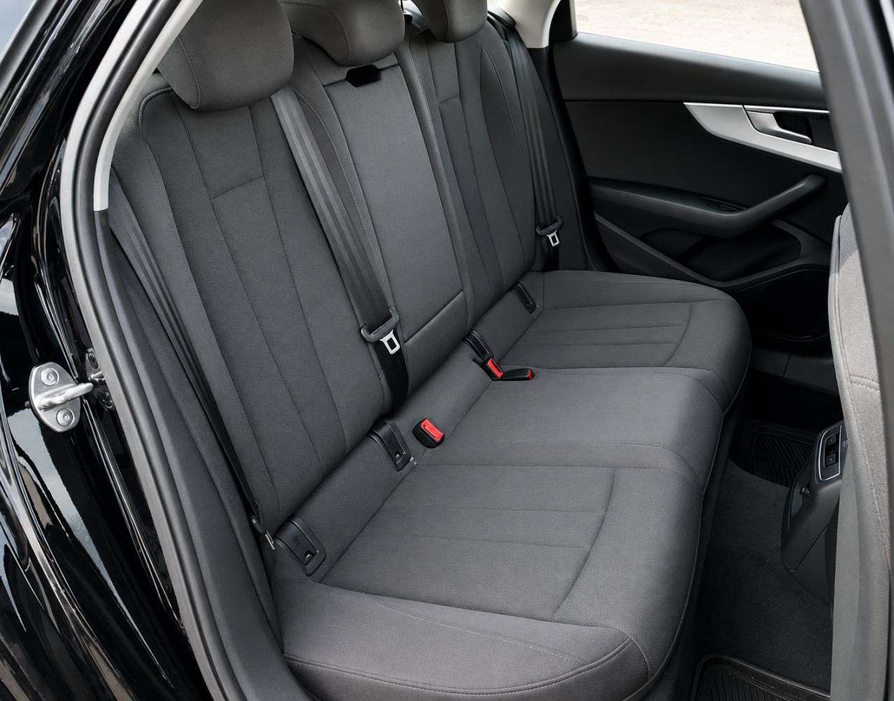 2017 AUDI A4 AVANT 2017 AUDI A4 AVANT