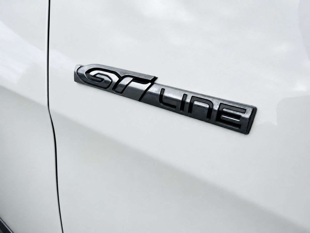 2017 PEUGEOT 3008 2017 PEUGEOT 3008
