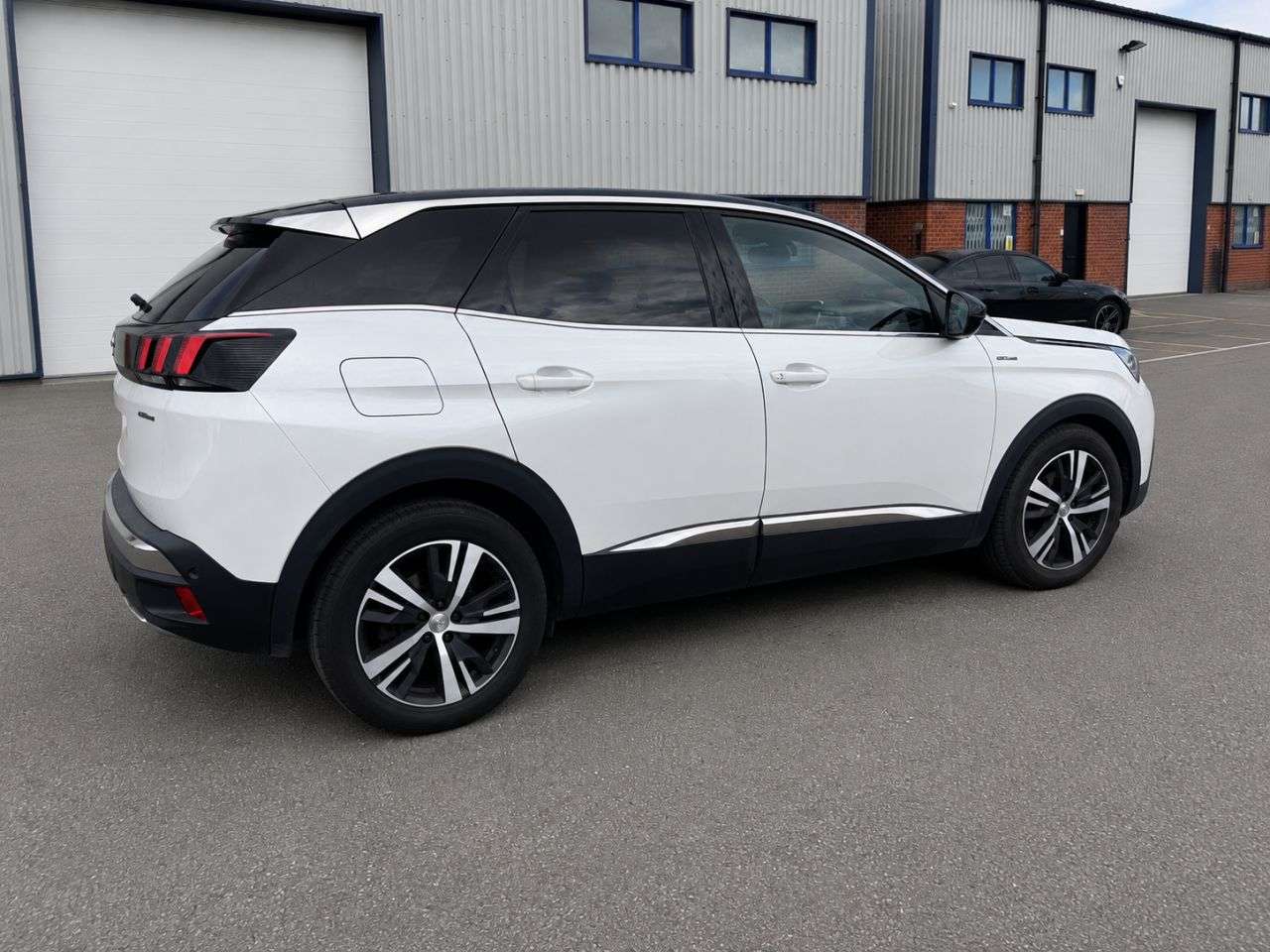 2017 PEUGEOT 3008 2017 PEUGEOT 3008