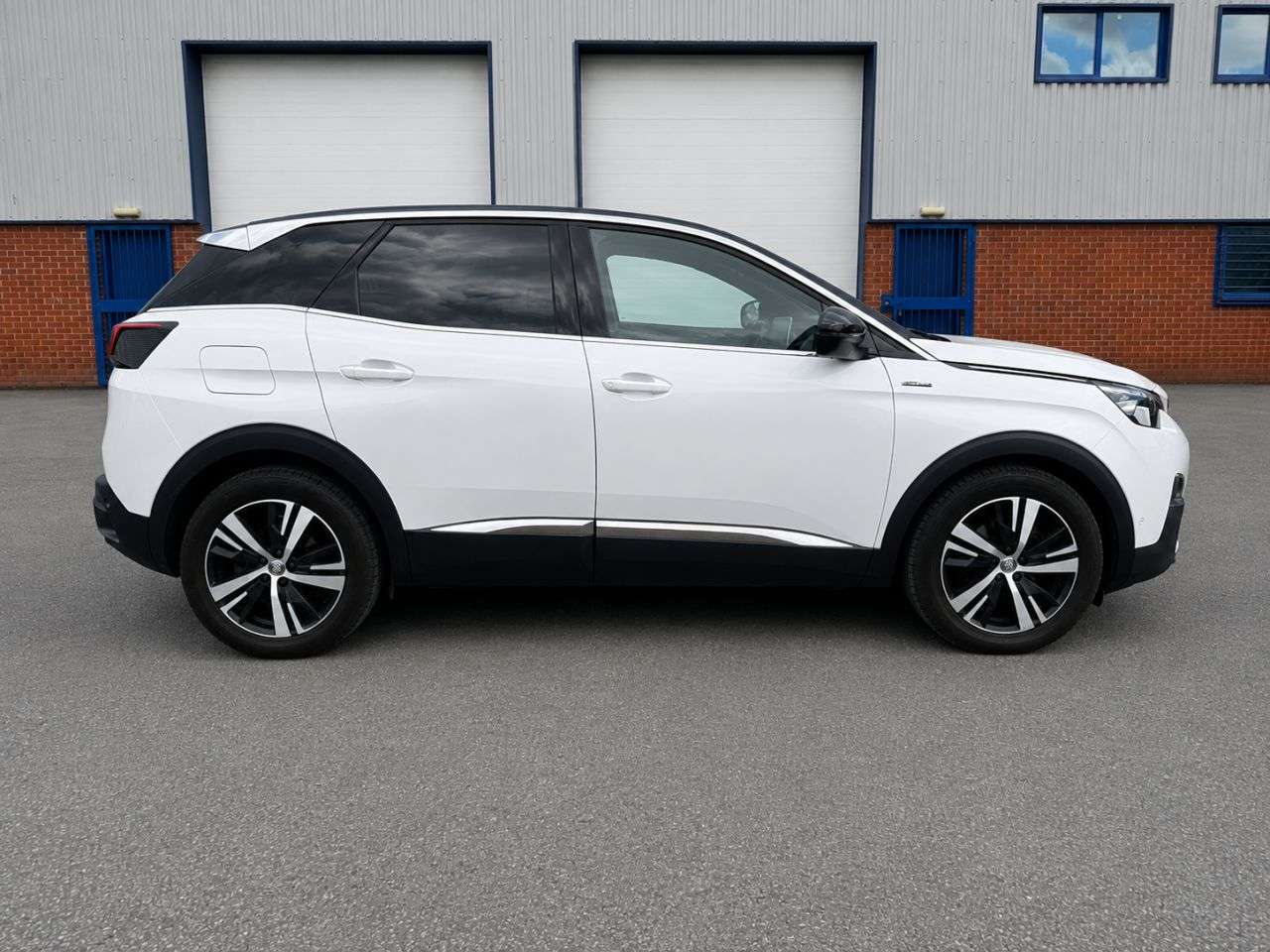 2017 PEUGEOT 3008 2017 PEUGEOT 3008