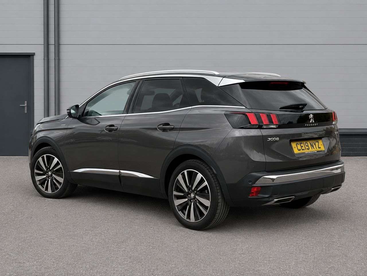 A 2019 PEUGEOT 3008 1.5 BlueHDi GT Line Premium SUV 5dr Diesel Manual Euro 6 (s/s) (130 ps) A 2019 PEUGEOT 3008 1.5 BlueHDi GT Line Premium SUV 5dr Diesel Manual Euro 6 (s/s) (130 ps)