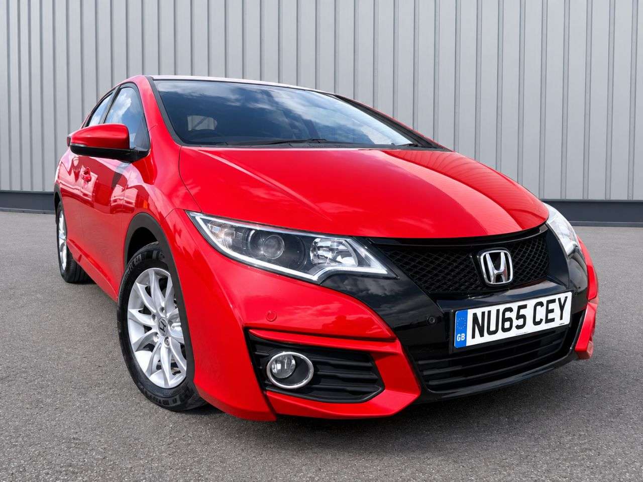 A 2015 HONDA CIVIC 1.6 i-DTEC SR Hatchback 5dr Diesel Manual Euro 5 (s/s) (120 ps) 12 MONTH MO A 2015 HONDA CIVIC 1.6 i-DTEC SR Hatchback 5dr Diesel Manual Euro 5 (s/s) (120 ps) 12 MONTH MO