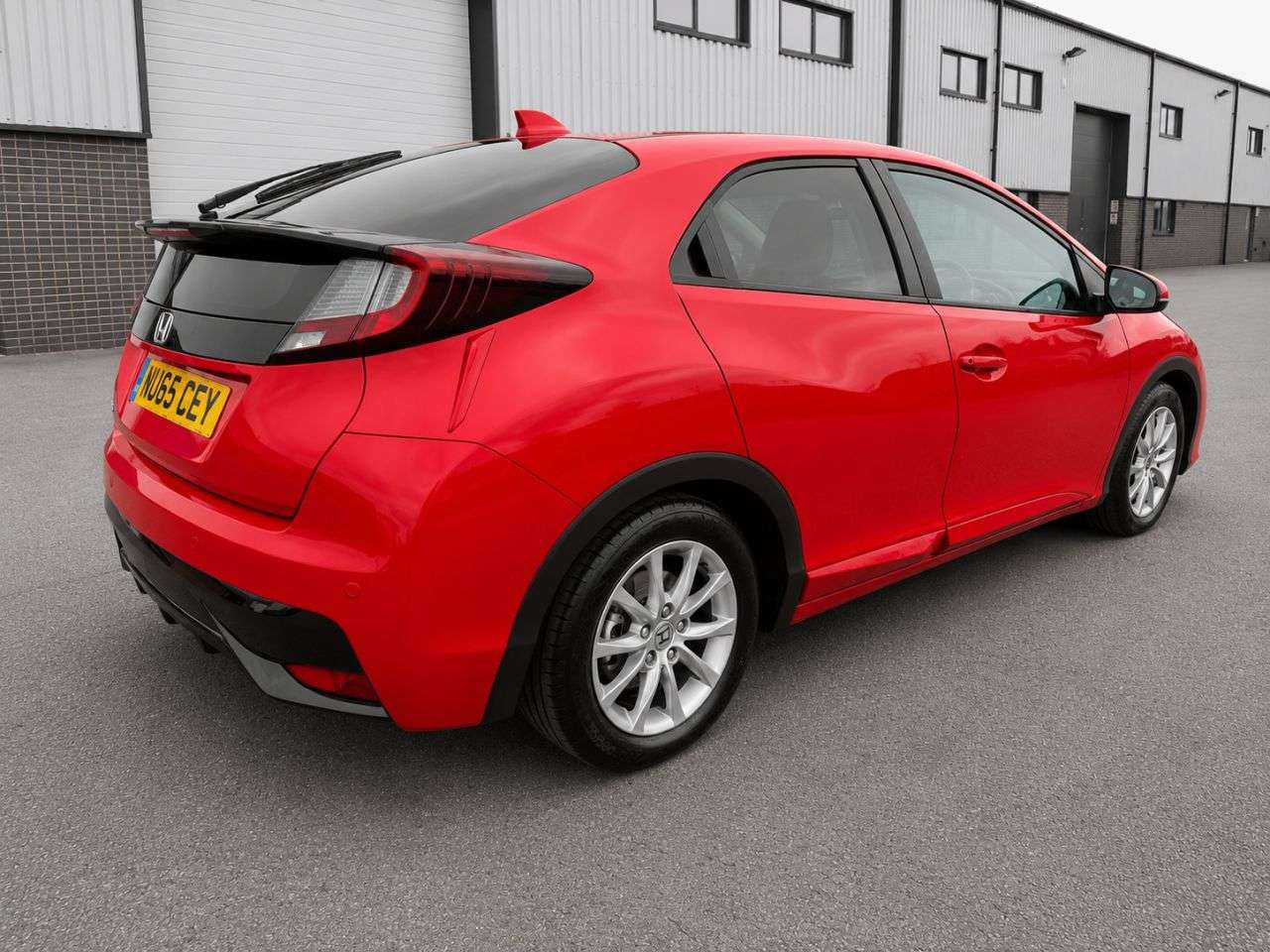 A 2015 HONDA CIVIC 1.6 i-DTEC SR Hatchback 5dr Diesel Manual Euro 5 (s/s) (120 ps) 12 MONTH MO A 2015 HONDA CIVIC 1.6 i-DTEC SR Hatchback 5dr Diesel Manual Euro 5 (s/s) (120 ps) 12 MONTH MO