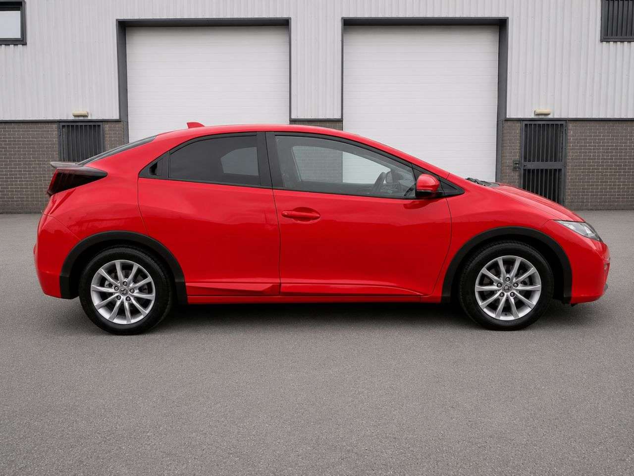 A 2015 HONDA CIVIC 1.6 i-DTEC SR Hatchback 5dr Diesel Manual Euro 5 (s/s) (120 ps) 12 MONTH MO A 2015 HONDA CIVIC 1.6 i-DTEC SR Hatchback 5dr Diesel Manual Euro 5 (s/s) (120 ps) 12 MONTH MO