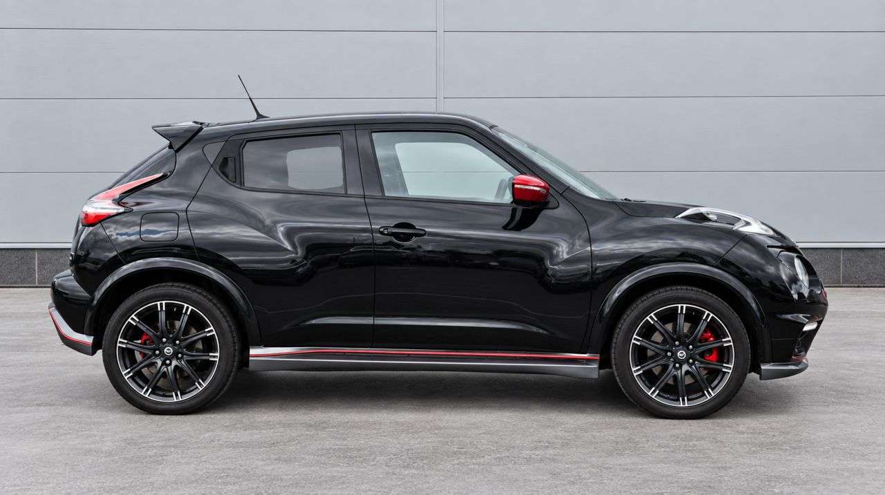 A 2016 NISSAN JUKE 1.6 DIG-T Nismo RS SUV 5dr Petrol Manual Euro 6 (218 ps) SAT NAV - DAB RADI A 2016 NISSAN JUKE 1.6 DIG-T Nismo RS SUV 5dr Petrol Manual Euro 6 (218 ps) SAT NAV - DAB RADI
