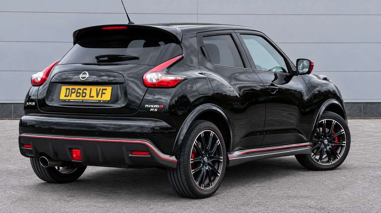 A 2016 NISSAN JUKE 1.6 DIG-T Nismo RS SUV 5dr Petrol Manual Euro 6 (218 ps) SAT NAV - DAB RADI A 2016 NISSAN JUKE 1.6 DIG-T Nismo RS SUV 5dr Petrol Manual Euro 6 (218 ps) SAT NAV - DAB RADI