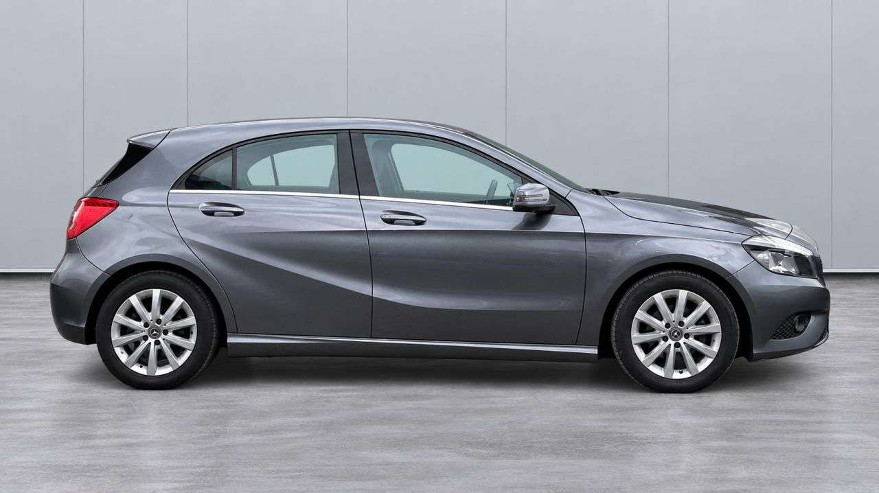 A 2014 MERCEDES-BENZ A CLASS 1.5 A180 CDI ECO SE Hatchback 5dr Diesel Manual Euro 5 (s/s) (109 ps) SPORT A 2014 MERCEDES-BENZ A CLASS 1.5 A180 CDI ECO SE Hatchback 5dr Diesel Manual Euro 5 (s/s) (109 ps) SPORT