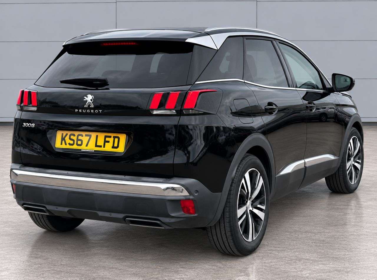 A 2017 PEUGEOT 3008 1.6 BlueHDi Allure SUV 5dr Diesel EAT Euro 6 (s/s) (120 ps) INTERIOR AMBIEN A 2017 PEUGEOT 3008 1.6 BlueHDi Allure SUV 5dr Diesel EAT Euro 6 (s/s) (120 ps) INTERIOR AMBIEN