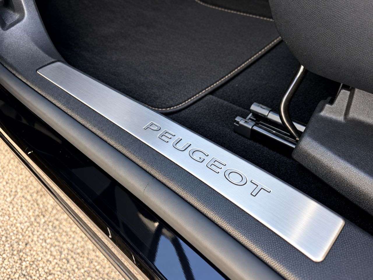 2019 PEUGEOT 5008 2019 PEUGEOT 5008
