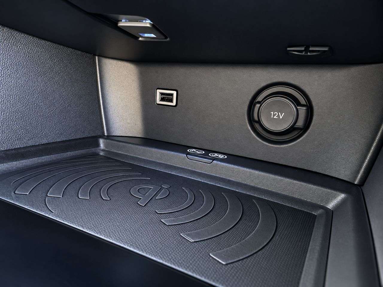 2019 PEUGEOT 5008 2019 PEUGEOT 5008