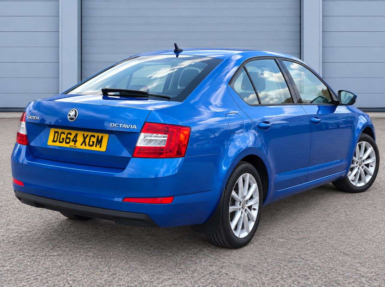 A 2014 SKODA OCTAVIA 1.4 TSI Elegance Hatchback 5dr Petrol Manual Euro 5 (s/s) (140 ps) 12 MONTH A 2014 SKODA OCTAVIA 1.4 TSI Elegance Hatchback 5dr Petrol Manual Euro 5 (s/s) (140 ps) 12 MONTH
