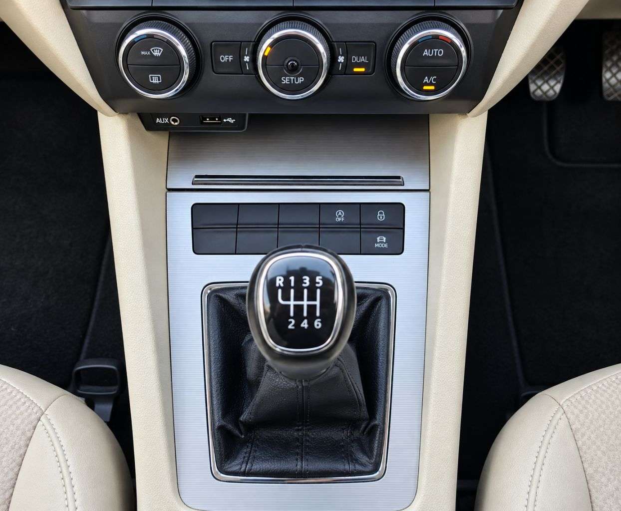 2014 SKODA OCTAVIA 2014 SKODA OCTAVIA