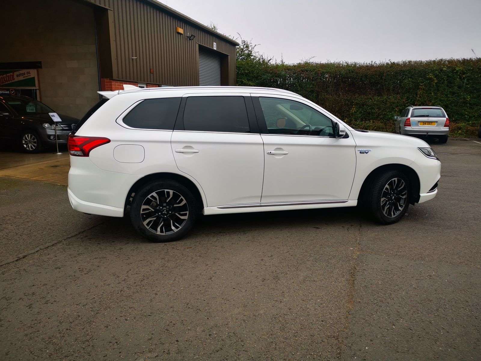 2016 MITSUBISHI OUTLANDER 2016 MITSUBISHI OUTLANDER
